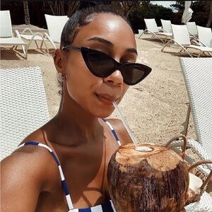 ▪️6/$25▪️ Livho Black Sunglasses